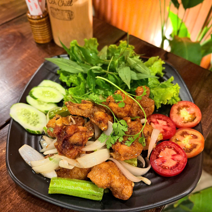 CÁNH GÀ CHIÊN MẮM