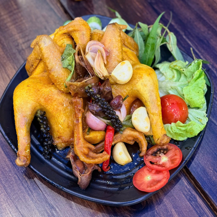 GÀ HẤP MẮM NHỈ
